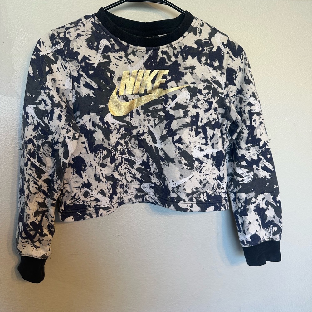 Nike Black and White Patterned Crewneck Sweatshirt